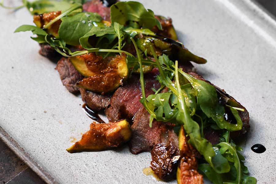 Tagliata di Filetto, Fichi e Balsamico